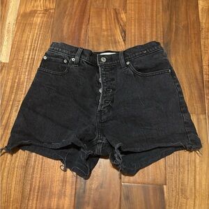 Abercrombie & Fitch High Rise 4” Black Denim Shorts Distressed Size 28 6 (0721)